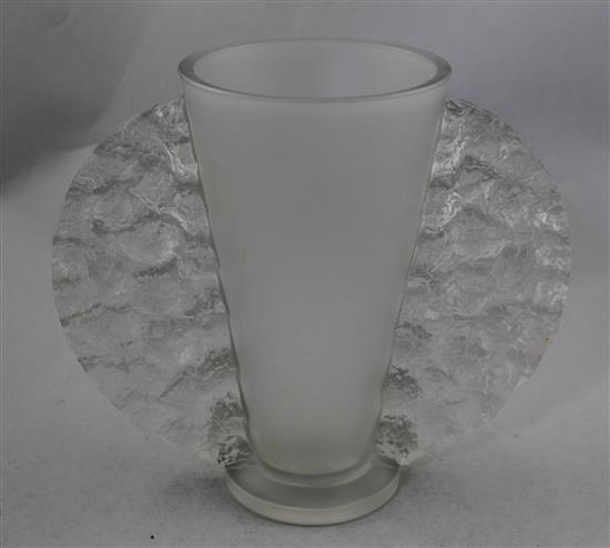 A Pierre DAvesn part frosted glass vase, 1930s, 20cm